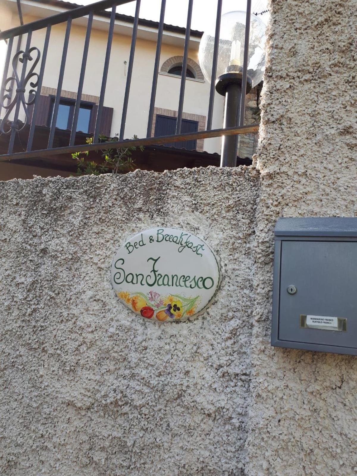 CerisanoSan Francesco住宿加早餐旅馆 外观 照片